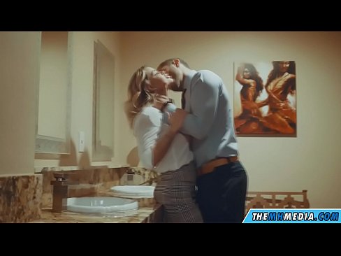 ❤️ Quan una rossa tetona et sedueix en un lavabo públic ️❌ Sexe de qualitat al ca.amzhoka.top ❌